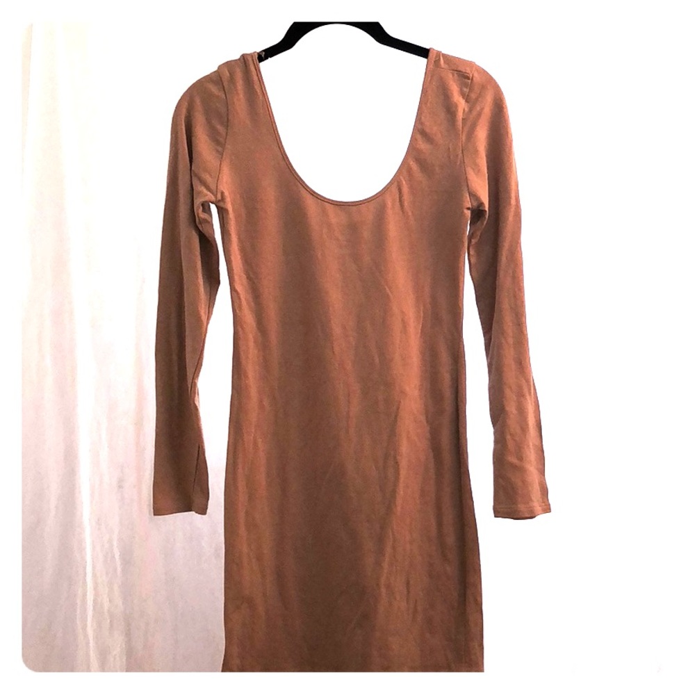 Heart & Hips Small Long sleeve Tan Sweater Dress